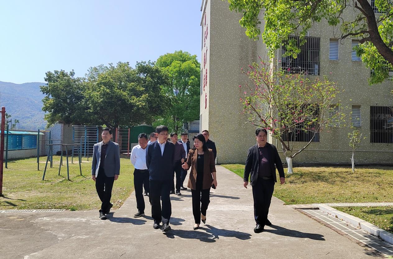 夏兰亭到建桥中学开展调研工作.docx_1